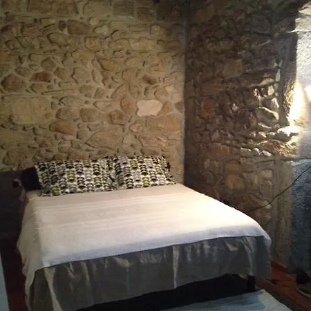 Quintinha Com Casa Rustica Landsted Crespos