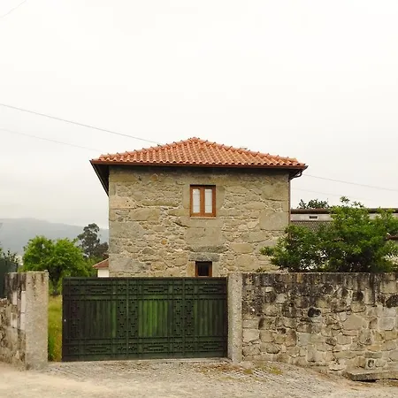 Quintinha Com Casa Rustica